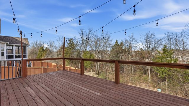 1042 Solomon Ln, Spring Hill, TN 37174