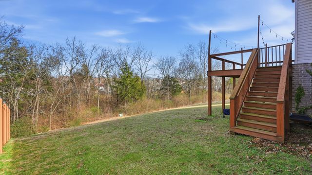 1042 Solomon Ln, Spring Hill, TN 37174