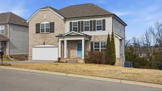 1042 Solomon Ln, Spring Hill, TN 37174