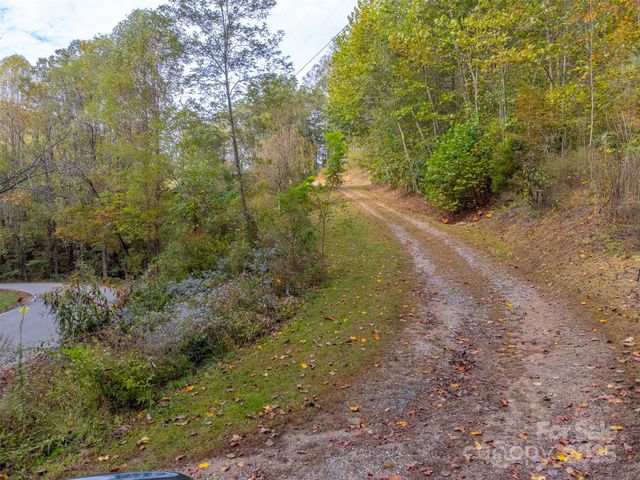 187 Garnet Road, Sylva, NC 28779
