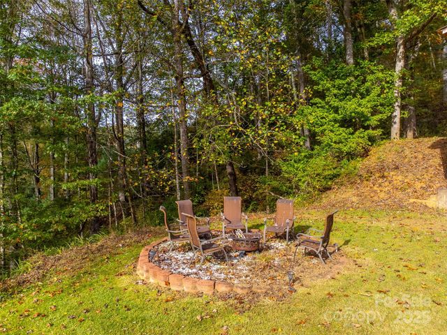 187 Garnet Road, Sylva, NC 28779