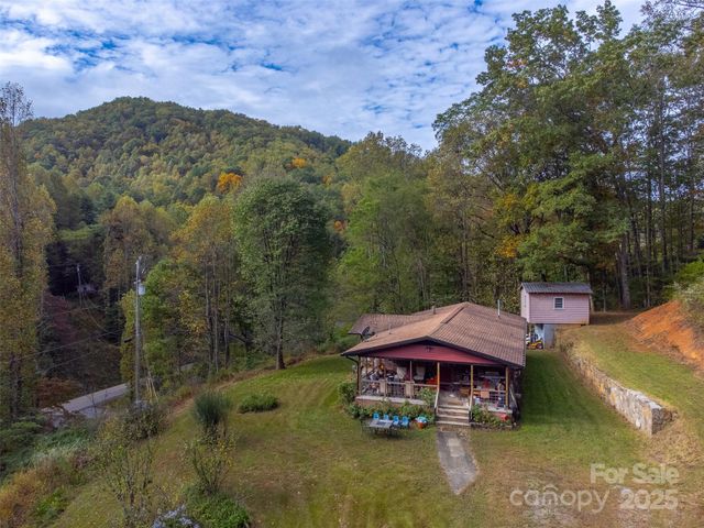 187 Garnet Road, Sylva, NC 28779