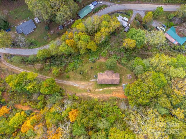 187 Garnet Road, Sylva, NC 28779