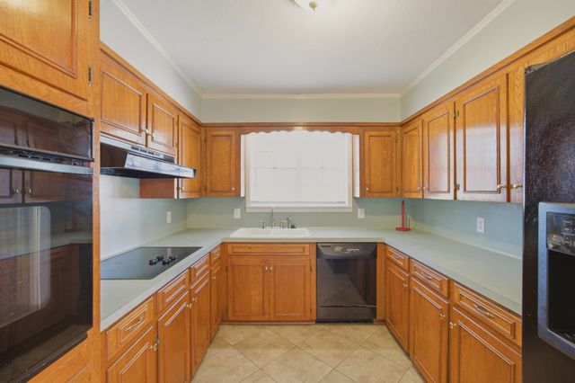 9401 Garfield Drive, Shreveport, LA 71118