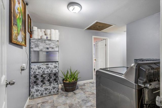 525 W Vance, Tyler, TX 75702