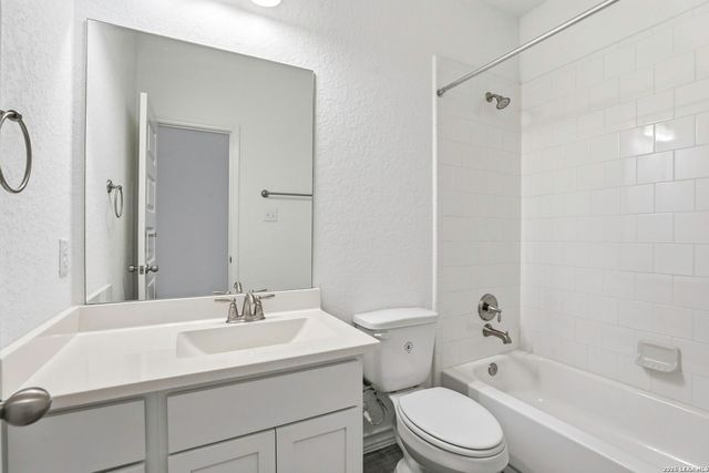 1742 Doubleday, San Antonio, TX 78253