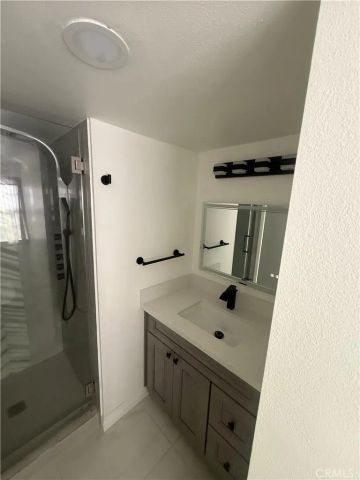 2248 Del Mar 7, Montrose, CA 91020