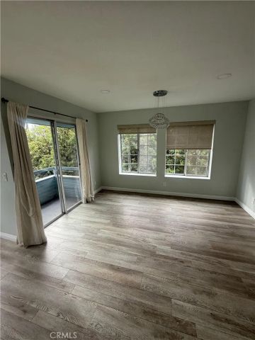 2248 Del Mar 7, Montrose, CA 91020