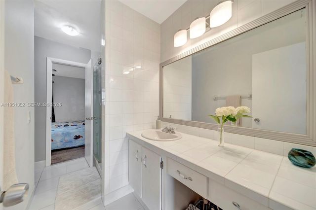 2109 N 14th Ave, Hollywood, FL 33020