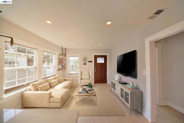 5706 Brookdale Ave, Oakland, CA 94605