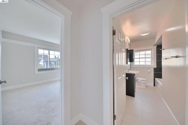 5706 Brookdale Ave, Oakland, CA 94605