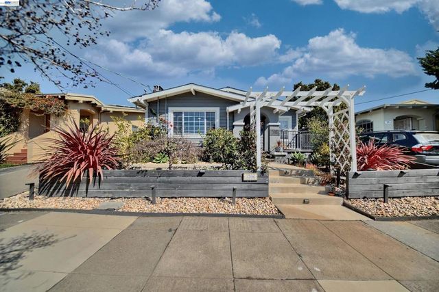 5706 Brookdale Ave, Oakland, CA 94605
