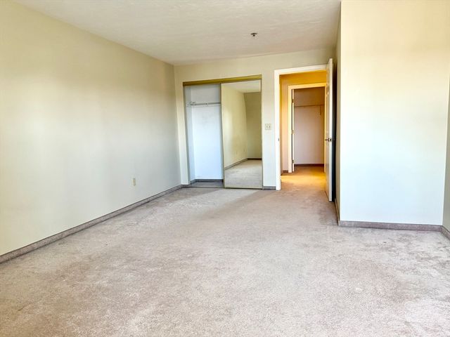 44 Elm 508, Worcester, MA 01609