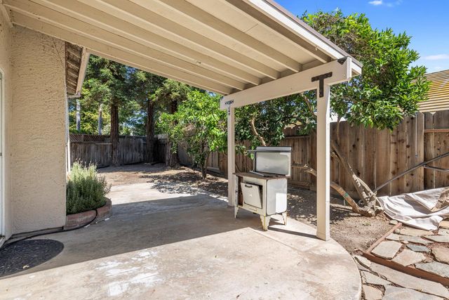 4608 Sun Stone Ct, Salida, CA 95368