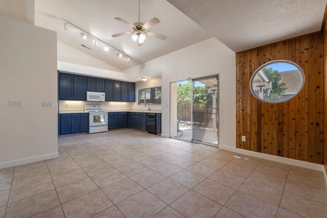 4608 Sun Stone Ct, Salida, CA 95368