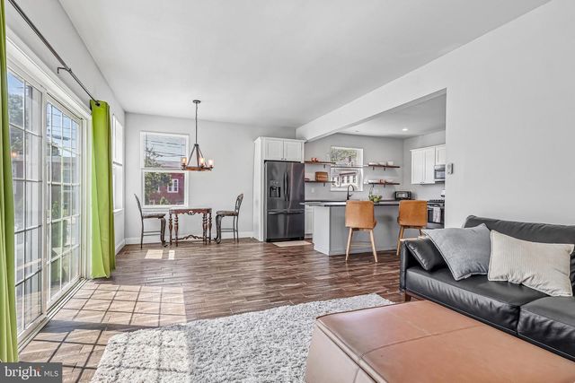 311 SAINT MARY ST, Burlington, NJ 08016