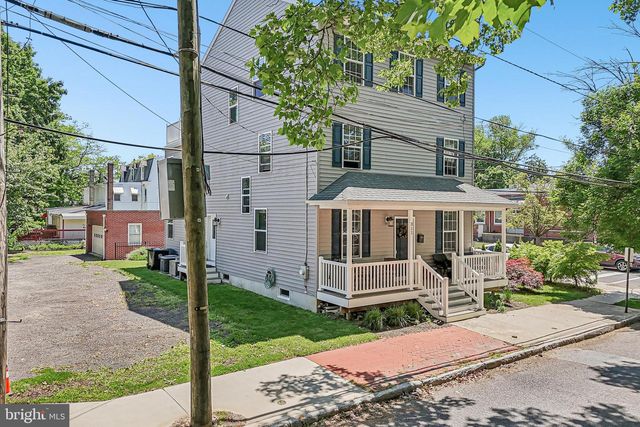 311 SAINT MARY ST, Burlington, NJ 08016