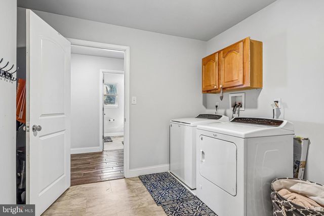 311 SAINT MARY ST, Burlington, NJ 08016