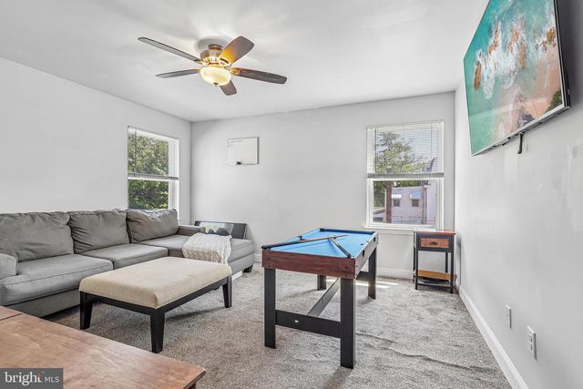 311 SAINT MARY ST, Burlington, NJ 08016