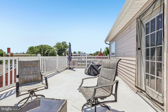 311 SAINT MARY ST, Burlington, NJ 08016