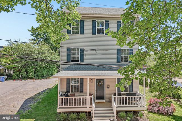 311 SAINT MARY ST, Burlington, NJ 08016