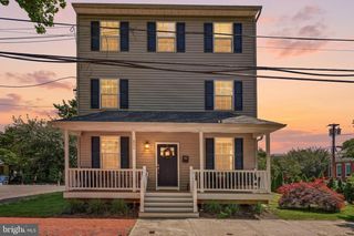 311 SAINT MARY ST, Burlington, NJ 08016