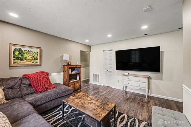 3849 Winthrop Drive, Beavercreek, OH 45431