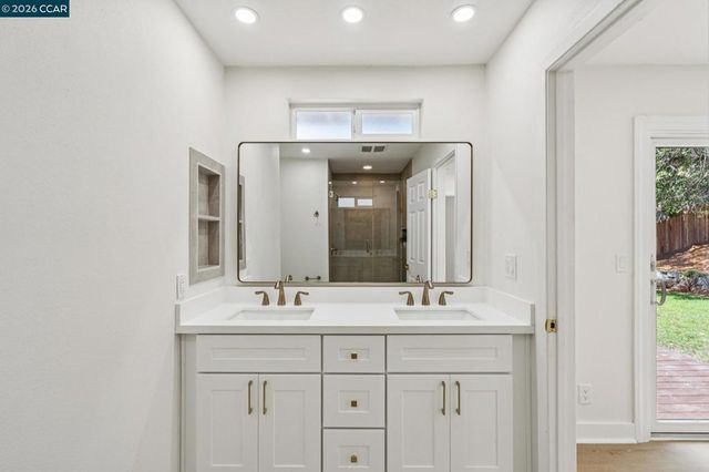 1857 Del Este St, Lafayette, CA 94549