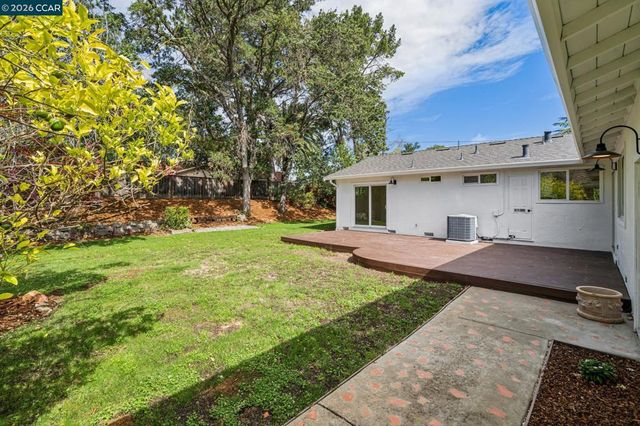 1857 Del Este St, Lafayette, CA 94549