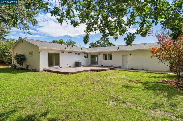 1857 Del Este St, Lafayette, CA 94549