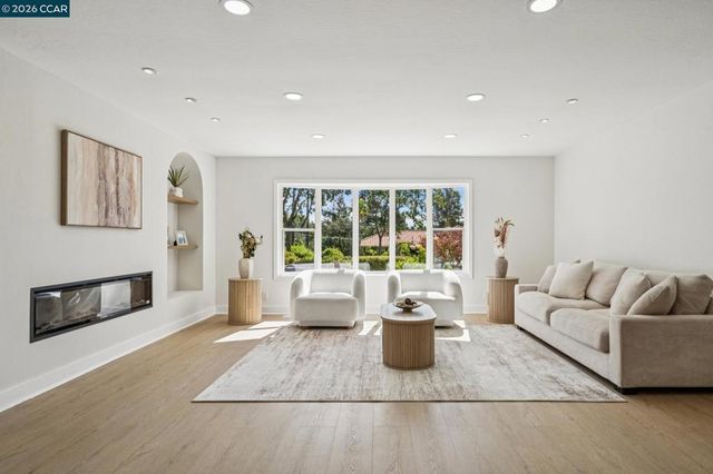 1857 Del Este St, Lafayette, CA 94549