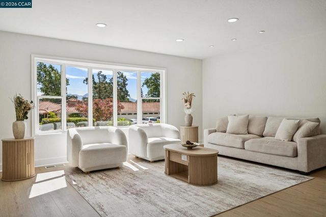 1857 Del Este St, Lafayette, CA 94549