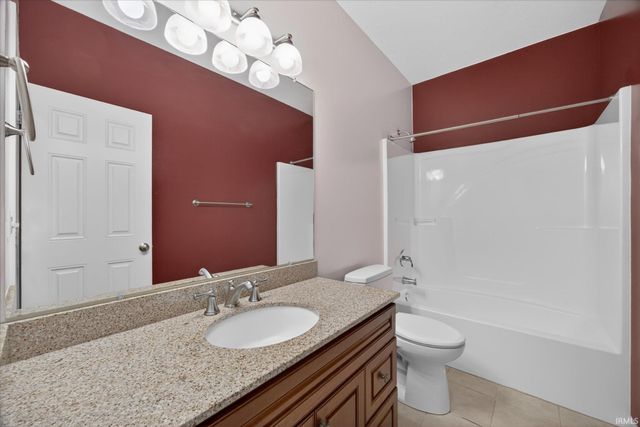 1405 W Countryside Lane, Bloomington, IN 47403