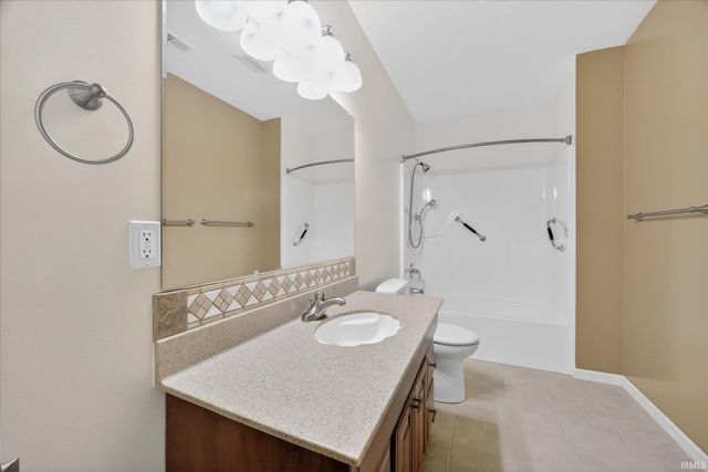 1405 W Countryside Lane, Bloomington, IN 47403