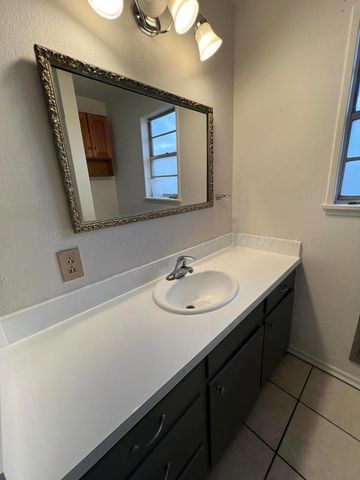 1906 N HUGHES Street, Amarillo, TX 79107