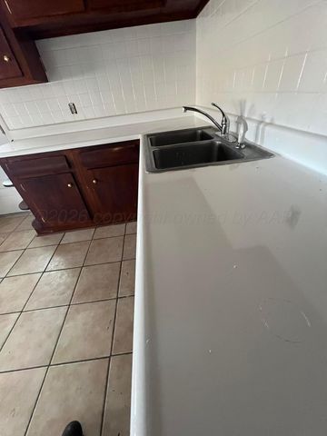 1906 N HUGHES Street, Amarillo, TX 79107