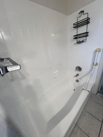 1906 N HUGHES Street, Amarillo, TX 79107