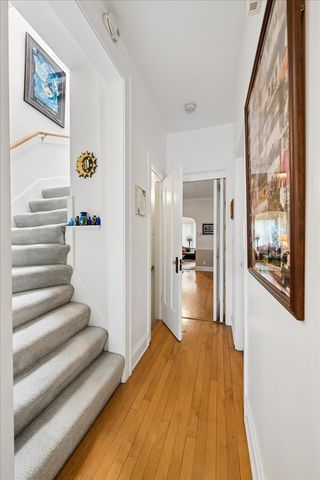 5725 N SACRAMENTO Avenue, Chicago, IL 60659
