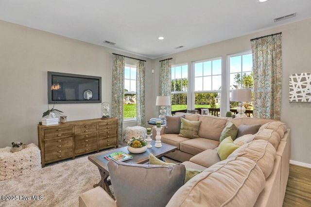 1020 Fawn Valley Way, Wilmington, NC 28409