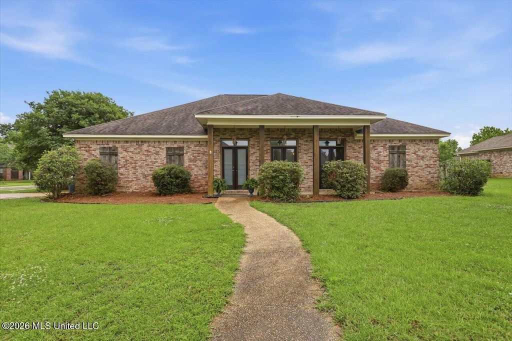 101 Glenrose Court, Canton, MS 39046