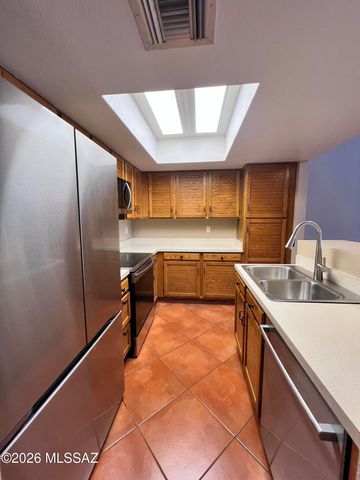 10117 E Arizmo Street, Tucson, AZ 85748