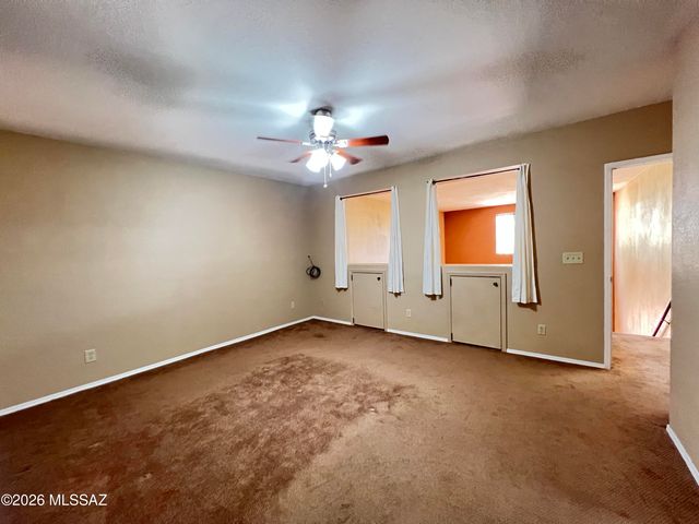 10117 E Arizmo Street, Tucson, AZ 85748