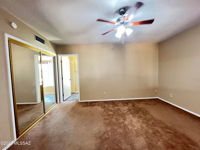 10117 E Arizmo Street, Tucson, AZ 85748