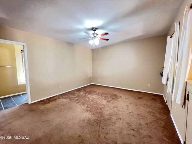 10117 E Arizmo Street, Tucson, AZ 85748