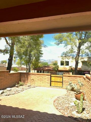 10117 E Arizmo Street, Tucson, AZ 85748