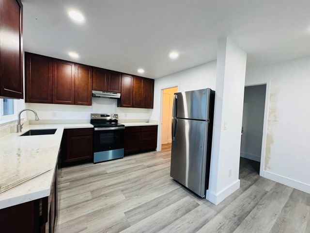 264 S 47Th Street, Richmond, CA 94804