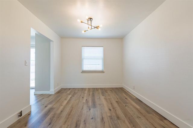 1105 N McKinley Avenue, Shawnee, OK 74801