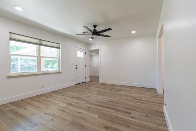 1105 N McKinley Avenue, Shawnee, OK 74801