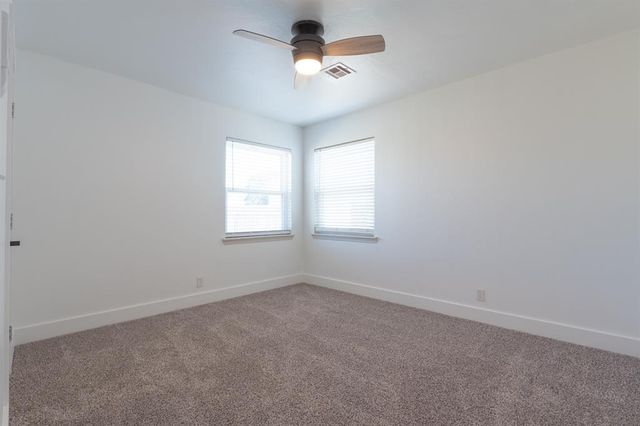 1105 N McKinley Avenue, Shawnee, OK 74801