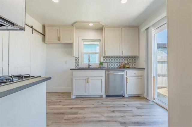 1105 N McKinley Avenue, Shawnee, OK 74801